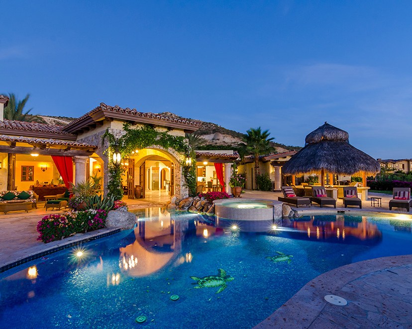 El Penon hillside home with elevated ocean views at Cabo del Sol